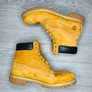 Timberland boots brown size 14m never warn but marks from storage as shown